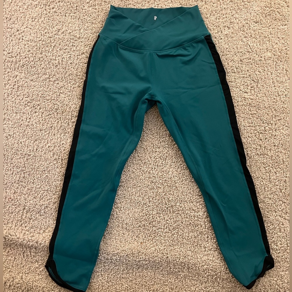 Born Primitive Allison Scudds V front leggings
